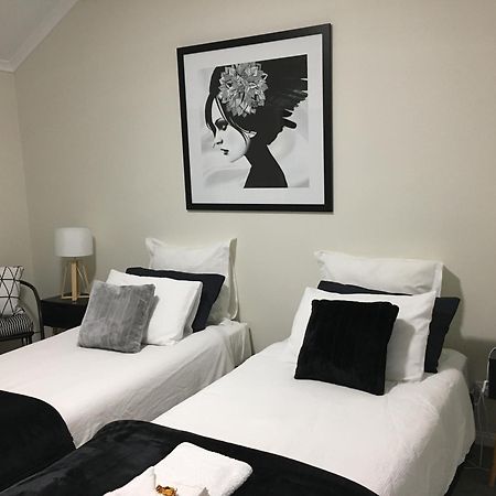 Rosewhite House Bed & Breakfast Myrtleford Dış mekan fotoğraf
