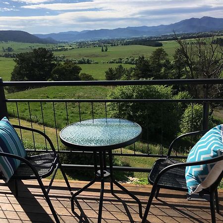 Rosewhite House Bed & Breakfast Myrtleford Dış mekan fotoğraf