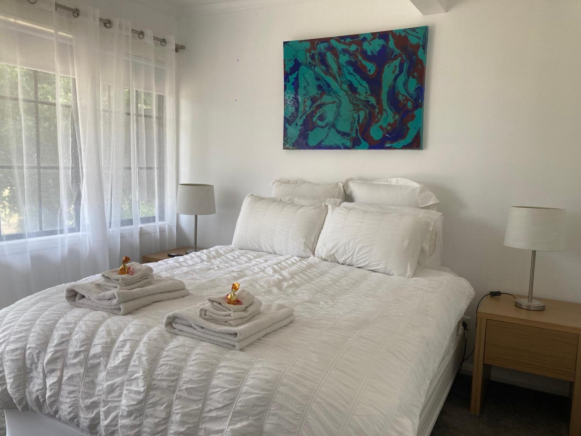 Rosewhite House Bed & Breakfast Myrtleford Dış mekan fotoğraf