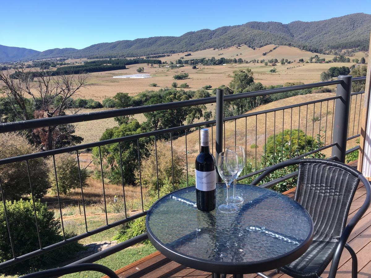 Rosewhite House Bed & Breakfast Myrtleford Dış mekan fotoğraf