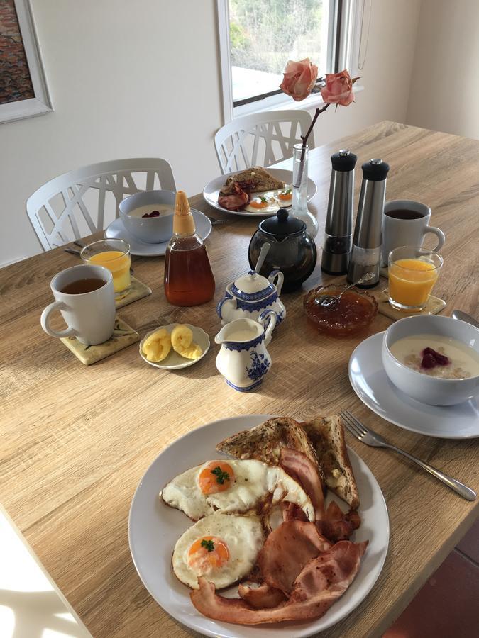 Rosewhite House Bed & Breakfast Myrtleford Dış mekan fotoğraf