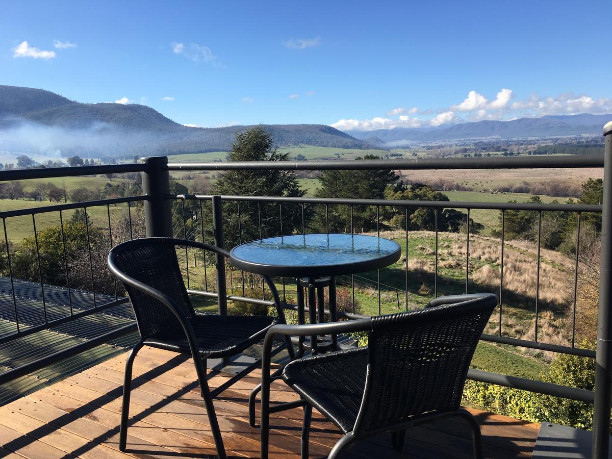 Rosewhite House Bed & Breakfast Myrtleford Dış mekan fotoğraf
