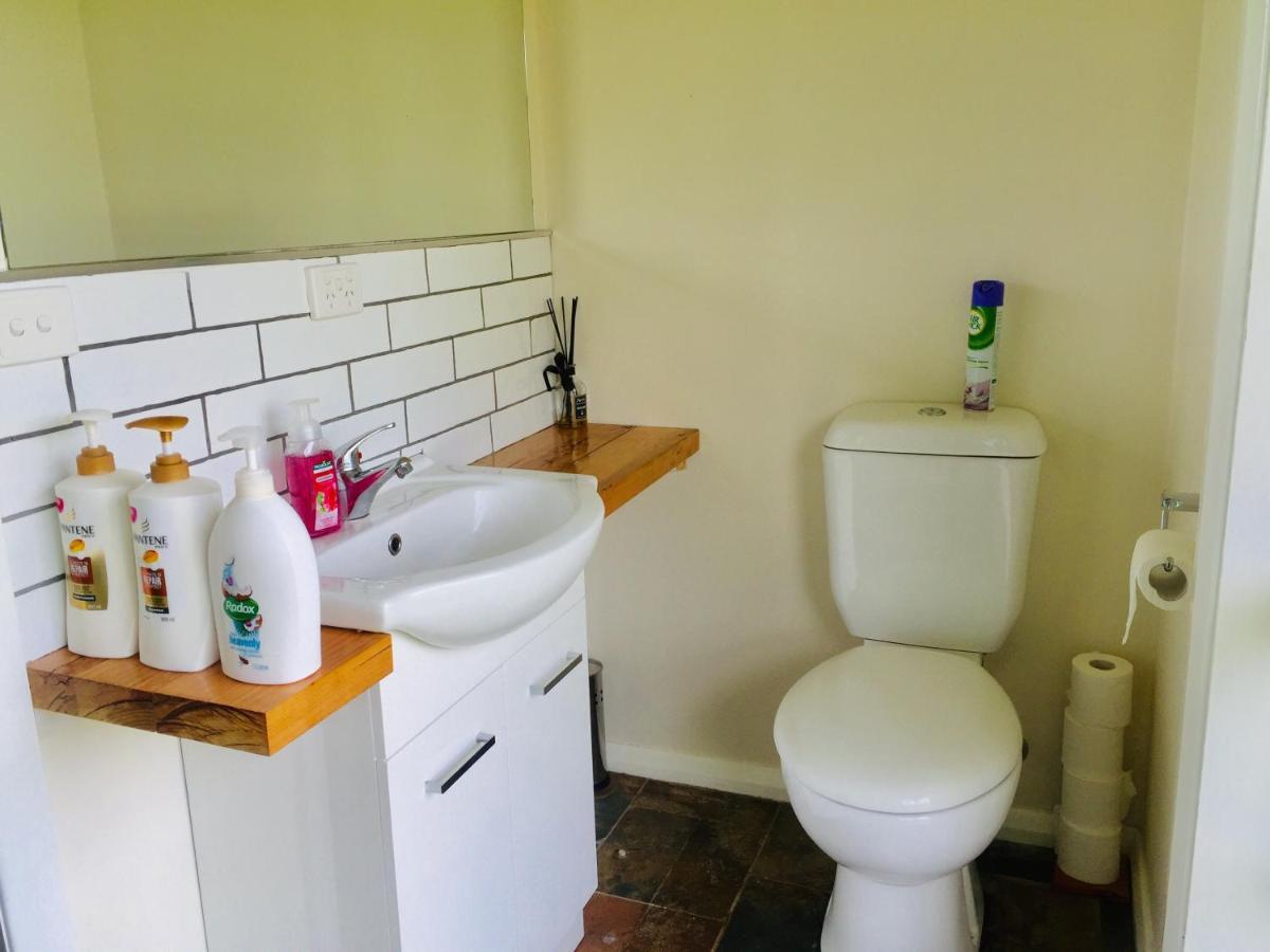 Rosewhite House Bed & Breakfast Myrtleford Dış mekan fotoğraf